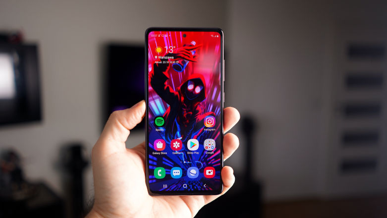 Samsung wycenił dostęp do 5G w Galaxy S20 FE na 500 zł. Play wziął tę różnicę na siebie