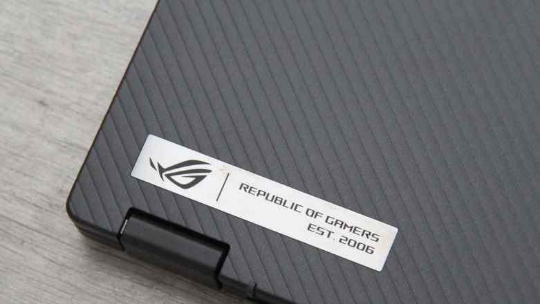 ASUS ROG Flow X13 - laptop i tablet, który jest mocniejszy niż większość PC