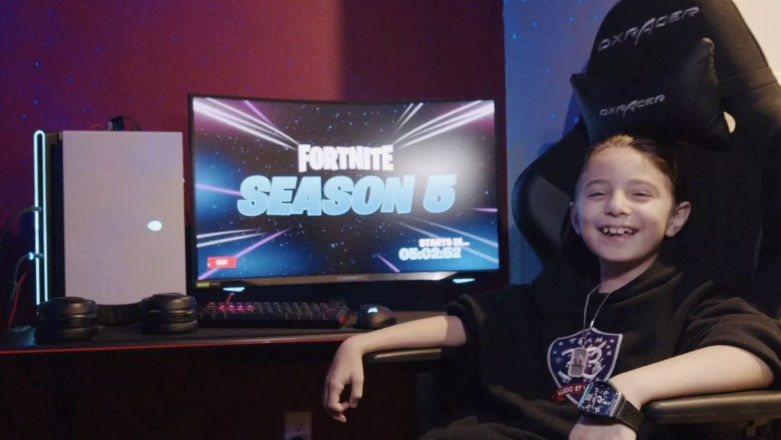 Ma 8 lat, od 4 gra w Fortnite, właśnie podpisał profesjonalny kontrakt