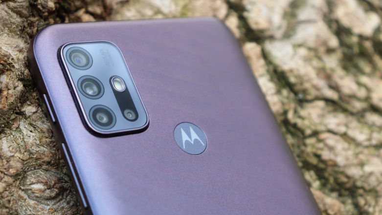 Konkurencja robi to lepiej - recenzja Motorola Moto G10