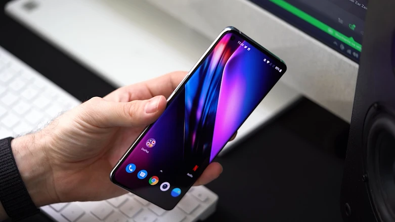 O dwa kroki od perfekcji. Recenzja OnePlus 9 Pro