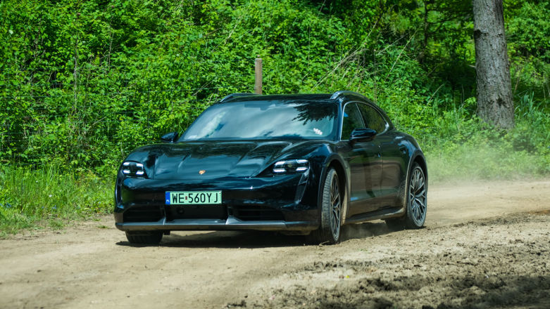 Porsche Taycan sprzedaje się w tym roku lepiej niż Tesla Model S