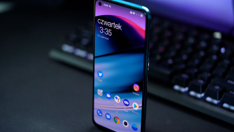 OnePlus płynie z prądem i wypuści tablet z Androidem. Po co?