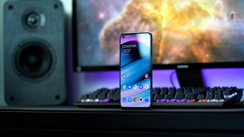 Solidnie, niedrogo i bez emocji. Test OnePlus Nord CE 5G