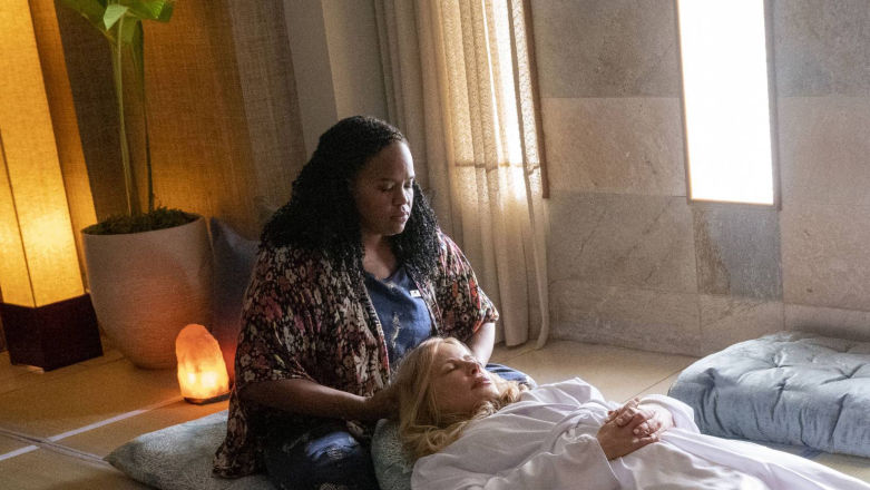 Czy Jennifer Coolidge powróci do „Białego Lotosu”? Nie jest to wykluczone