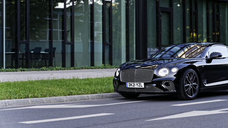 Dlaczego luksus – Bentley Continental GT V8 – to więcej i lepiej niż premium?