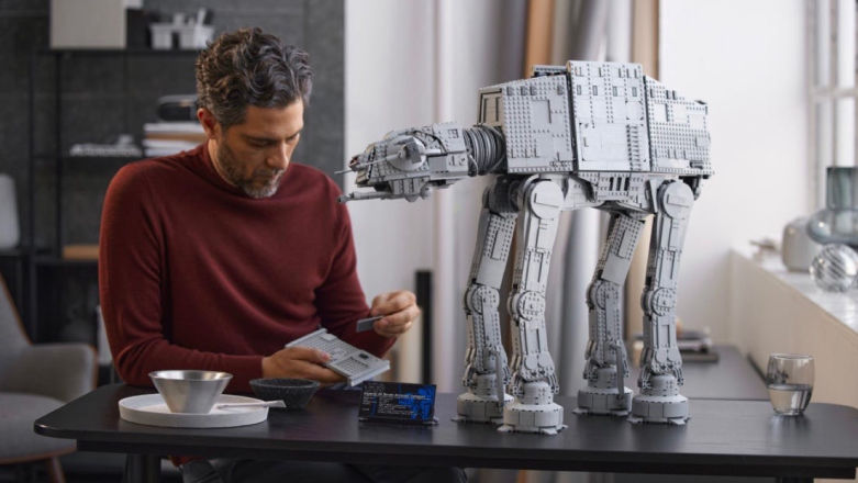 Lego atakuje portfele fanów Gwiezdnych Wojen, tym razem przy pomocy AT-AT'a