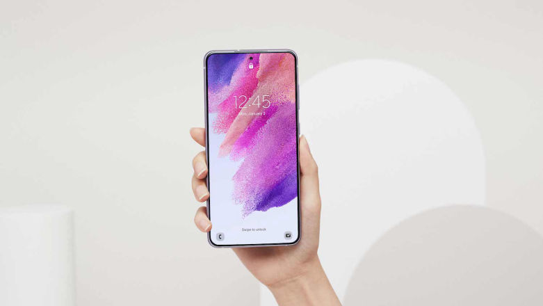 Samsung Galaxy S21 FE 5G w ofercie naszych telekomów. Gdzie najtaniej go kupić?