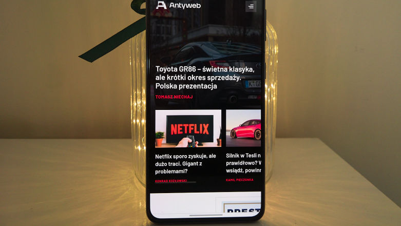 Samsung Galaxy S21 to najnudniejszy smartfon, z jakim miałem do czynienia. Czy to źle?
