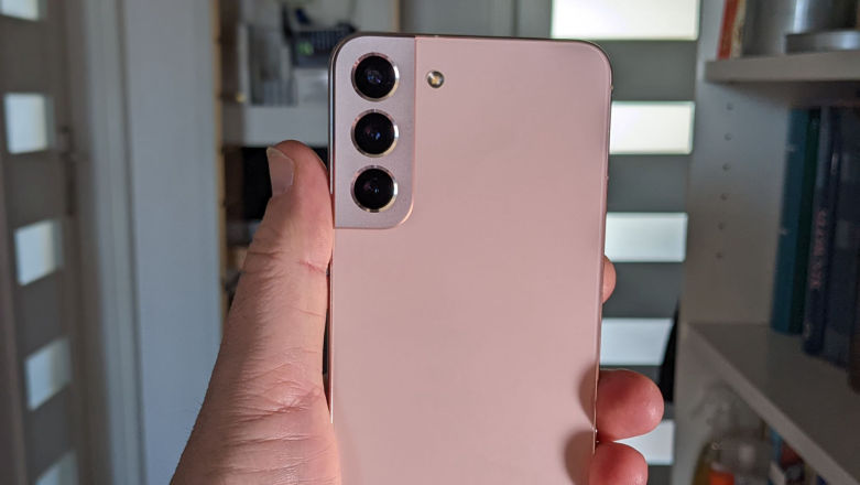 Nowe problemy użytkowników Samsung Galaxy S22. Teraz skarżą się na głośniki