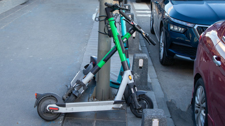 Hulajnoga elektryczna na pierwszą komunię? Możesz złamać prawo!