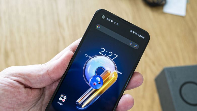 Recenzja Zenfone’a 9. Mały, potężny smartfon