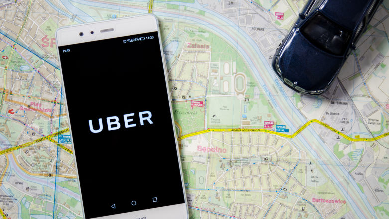 Samochody to za mało. Uber pozwoli na przejazdy pociągiem i autobusem