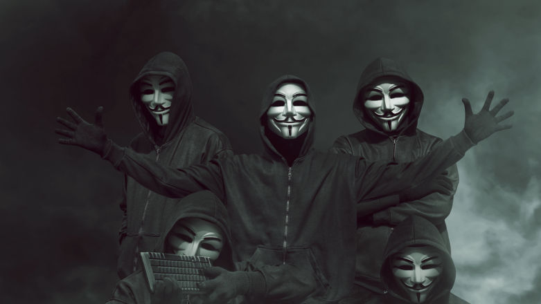 Anonymous dołączają do gry. Chińska strona rządowa przywitała Nancy Pelosi