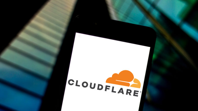 „Bezprecedensowa sytuacja awaryjna” – Cloudflare pod naciskiem blokuje Kiwi Farms