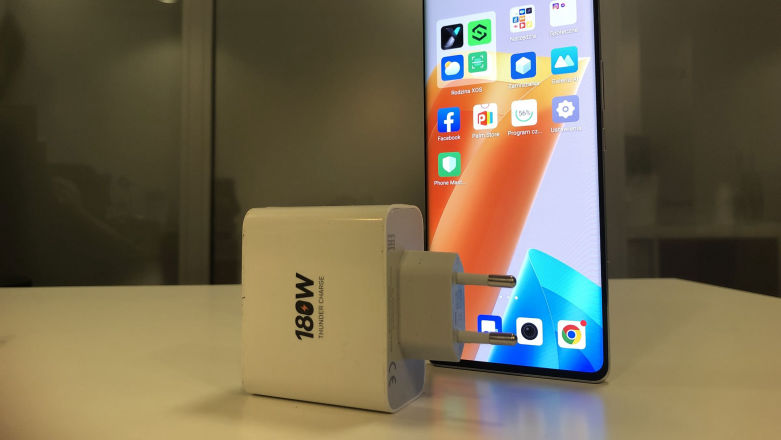 Recenzja Infinix Zero Ultra. Potwór z superszybkim ładowaniem