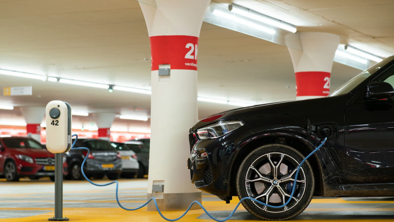 Analitycy zwiększają prognozy. Sprzedaż aut elektrycznych przyśpiesza