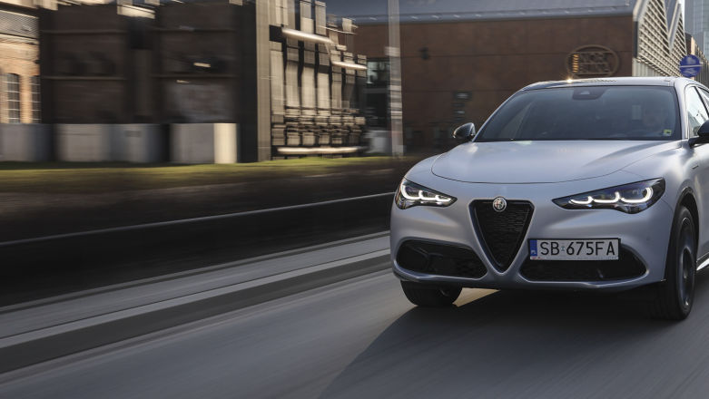 2023 Alfa Romeo Stelvio 2.0 Turbo 280 KM Q4 – potrzebne zmiany. Test