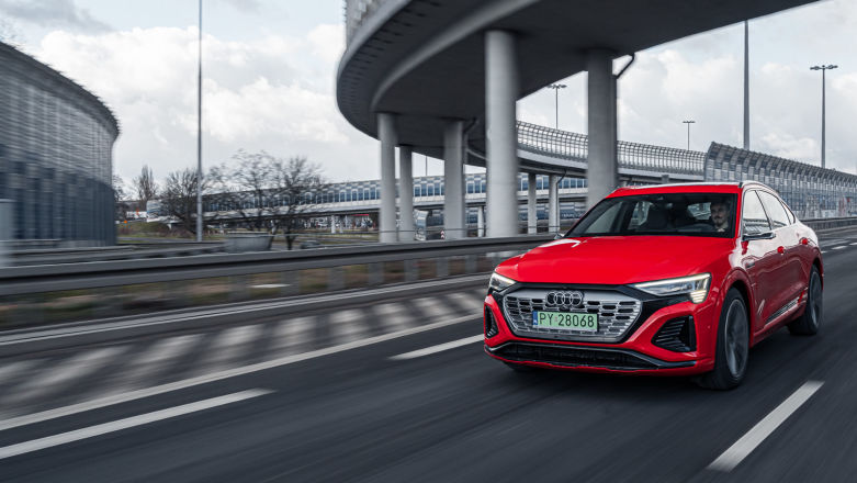 Jak jeździ Audi Q8 55 e-tron? Zużycie energii i komfort jazdy na trasie i w mieście