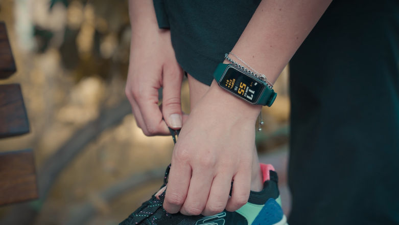 Porównujemy popularne opaski sportowe [Huawei, Xiaomi, Garmin, Amazfit, Fitbit]