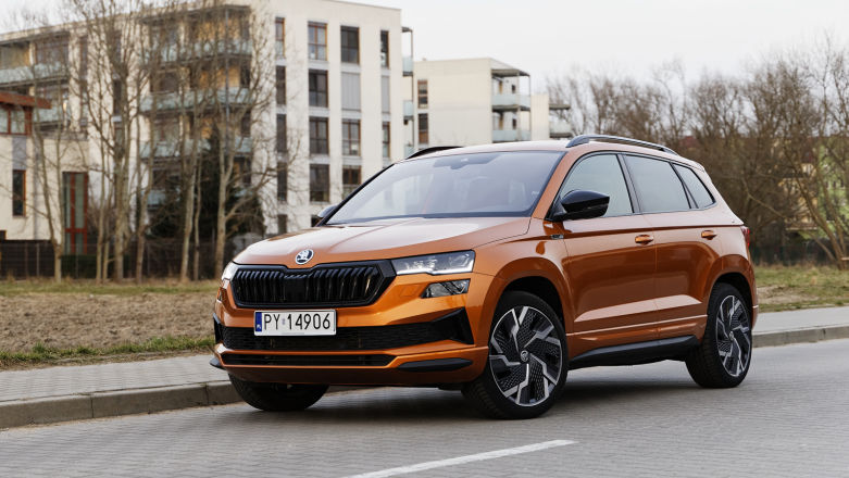 Odświeżona Skoda Karoq 2.0 TSI DSG 4x4 – oszczędniejsza, cichsza, nowocześniejsza. Test