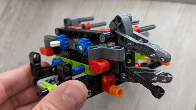 Klocki Lego z butelek PET wcale nie są ekologiczne, Duńczycy porzucają pomysł