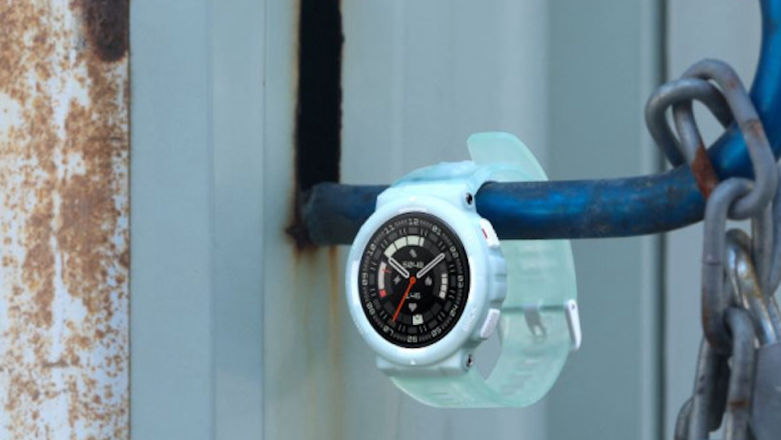 Świetny kolor to nie wszystko. Smartwatch Amazfit Active Edge już w Polsce [cena]