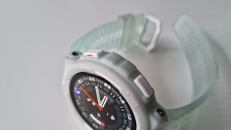 Amazfit Active Edge - recenzja. Wygląda niepozornie, jest zaskakujący