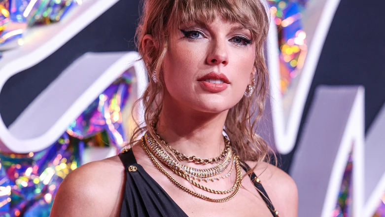 AI generuje obrzydliwe zdjęcia Taylor Swift – fani wszczynają protest