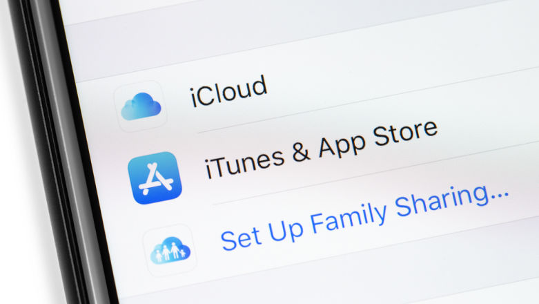Awaria, czy atak hakerski? Dziwne zachowanie urządzeń Apple