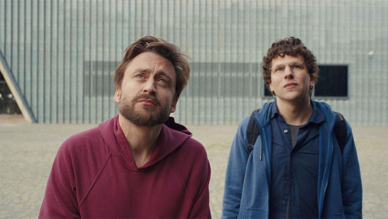 "Prawdziwy ból" - hollywoodzka obsada zawitała do Polski nagrać tu film. Zapowiada się świetnie!