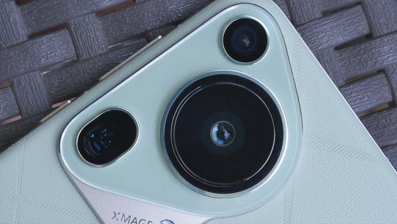 Kontrowersyjny i wymagający flagowiec. Recenzja Huawei Pura 70 Ultra
