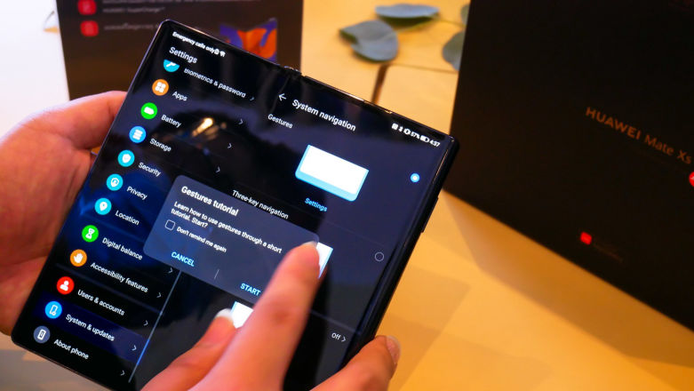 Xiaomi odgapia od Huaweia. Tworzą własny potrójnie składany smartfon