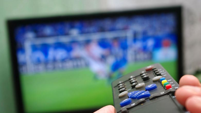 Amazon i Meta na celowniku – nielegalne transmisje futbolowe to prawdziwa plaga