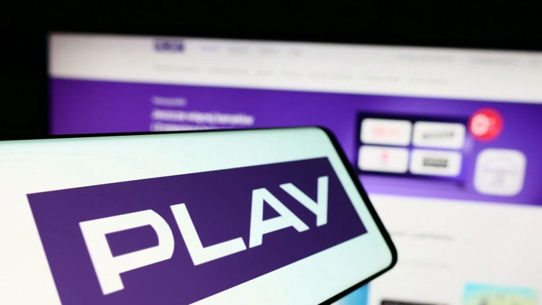 Play rozbił bank! Światłowód, telewizja i SkyShowtime na rok za darmo