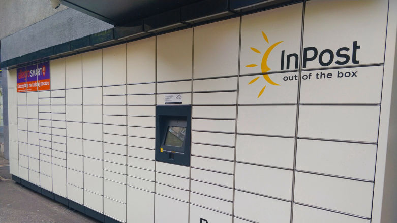 Pułapka na klientów InPostu. Łatwo wyrzucić pieniądze w błoto