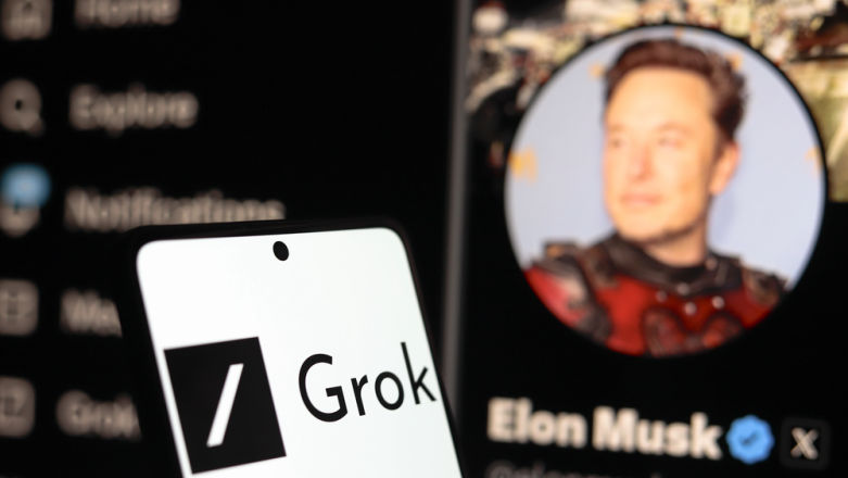 Grok zaczyna sprzedawać odpowiedzi. To brzmi jak totalny strzał w stopę