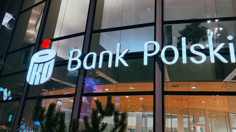 Klienci PKO nabijani w butelkę. Bank wydał komunikat