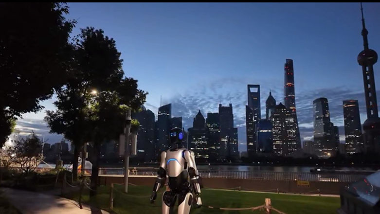 Chiny pokazały Rosjanom, jak to się robi. Oto robot ultramaratonista