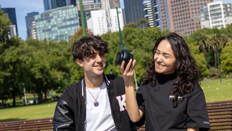 Czy to najbardziej odjechany głośnik Bluetooth? Tej sztuczki się nie spodziewasz