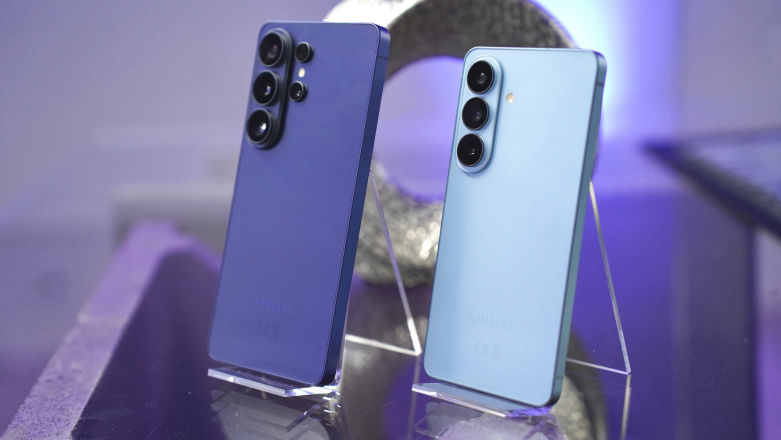 Flagowiec Samsunga schodzi jak ciepłe bułeczki. Przeszedł oczekiwania