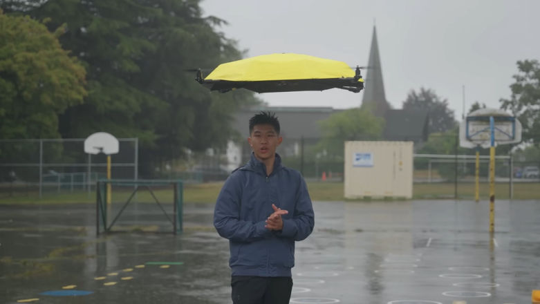 Parasol nowej generacji. Nie potrzebujesz nawet rąk