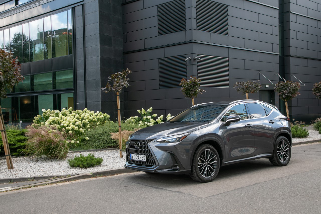 Lexus NX i RX - hybrydy plug-in z wyższej półki