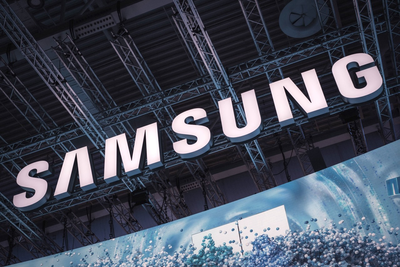 Aktualizacja dla Samsunga trafia do użytkowników. Co w niej?