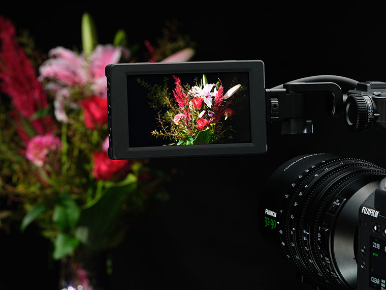 Fujifilm podnosi ceny aparatów — AI napędza wzrost kosztów podzespołów