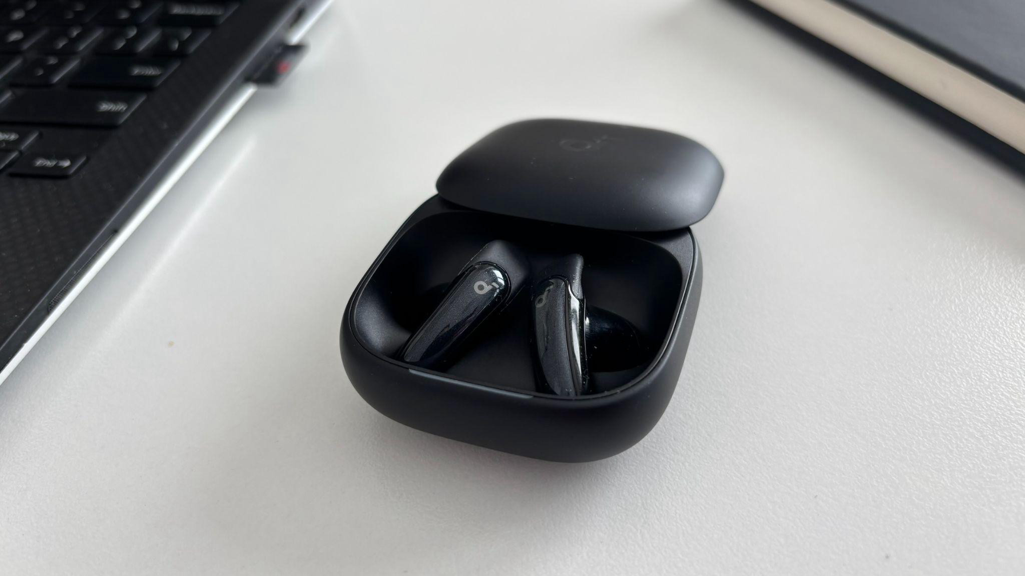 Liberty Buds - półdouszne słuchawki z ANC i tłumaczem AI