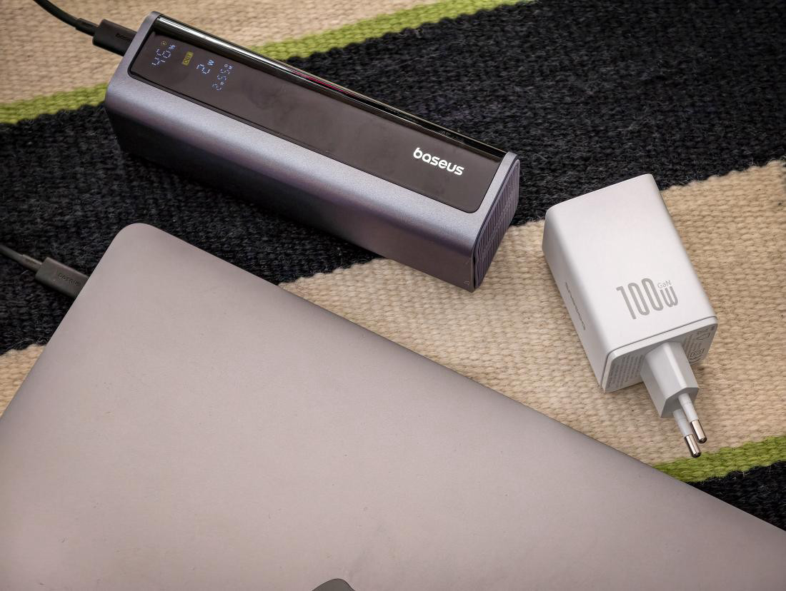 Koniec z walką o prąd. Ten duet ma (prawie) wszystko, czego potrzebujesz w podróży