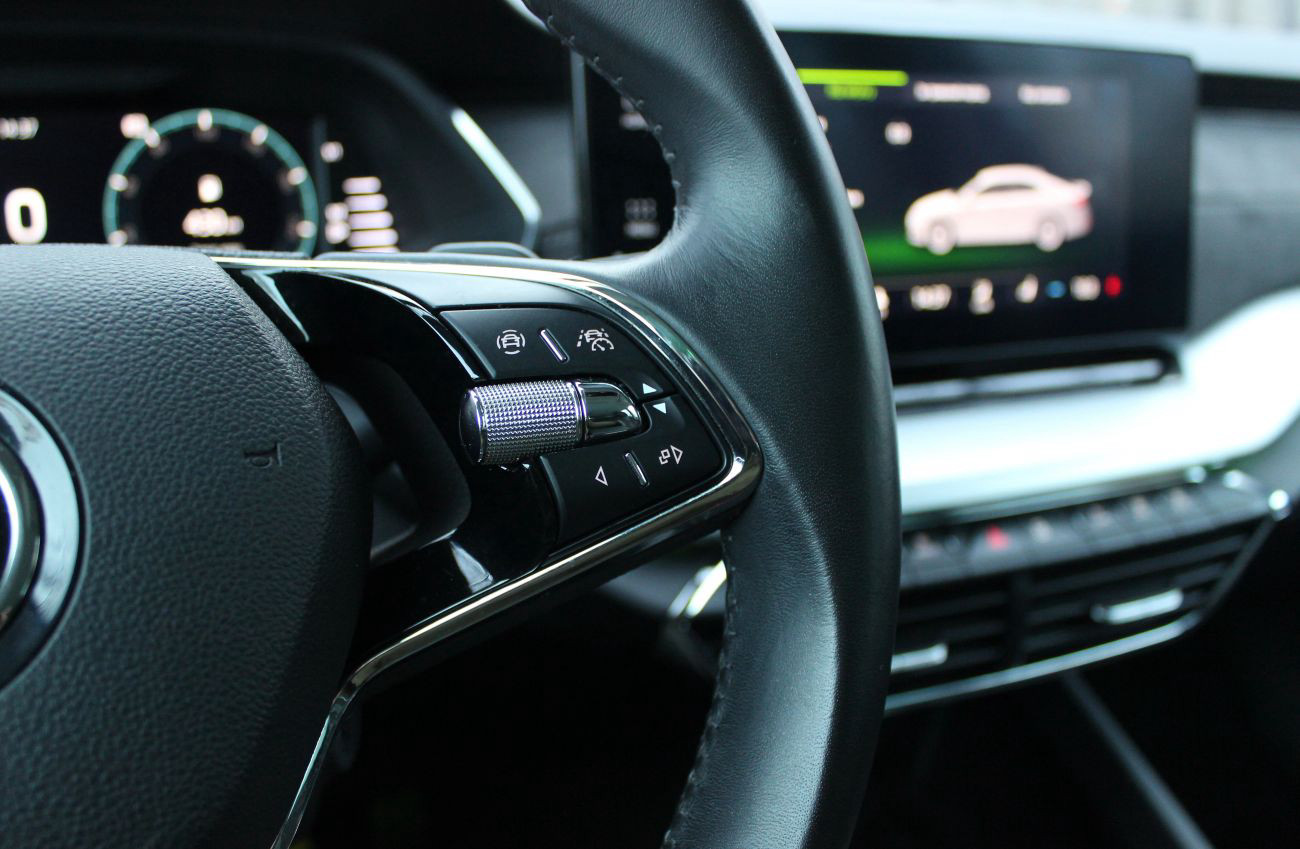 Nowoczesne systemy bezpieczeństwa w autach – czy zawsze działają?