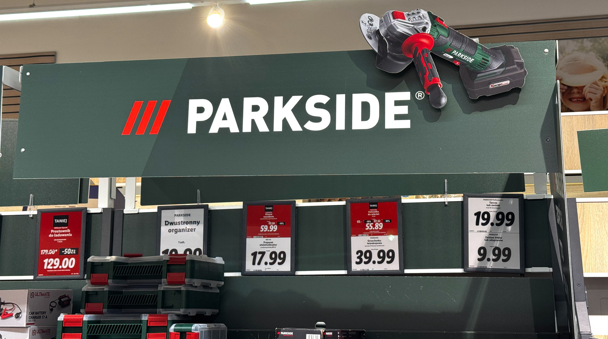 Parkside czuje już wiosnę w powietrzu. Roboty koszące tanie jak nigdy