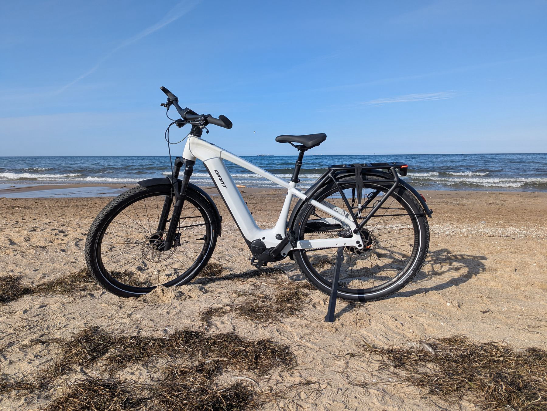 Recenzja Giant Explore E+0 (2026). Trekking z przyszłości